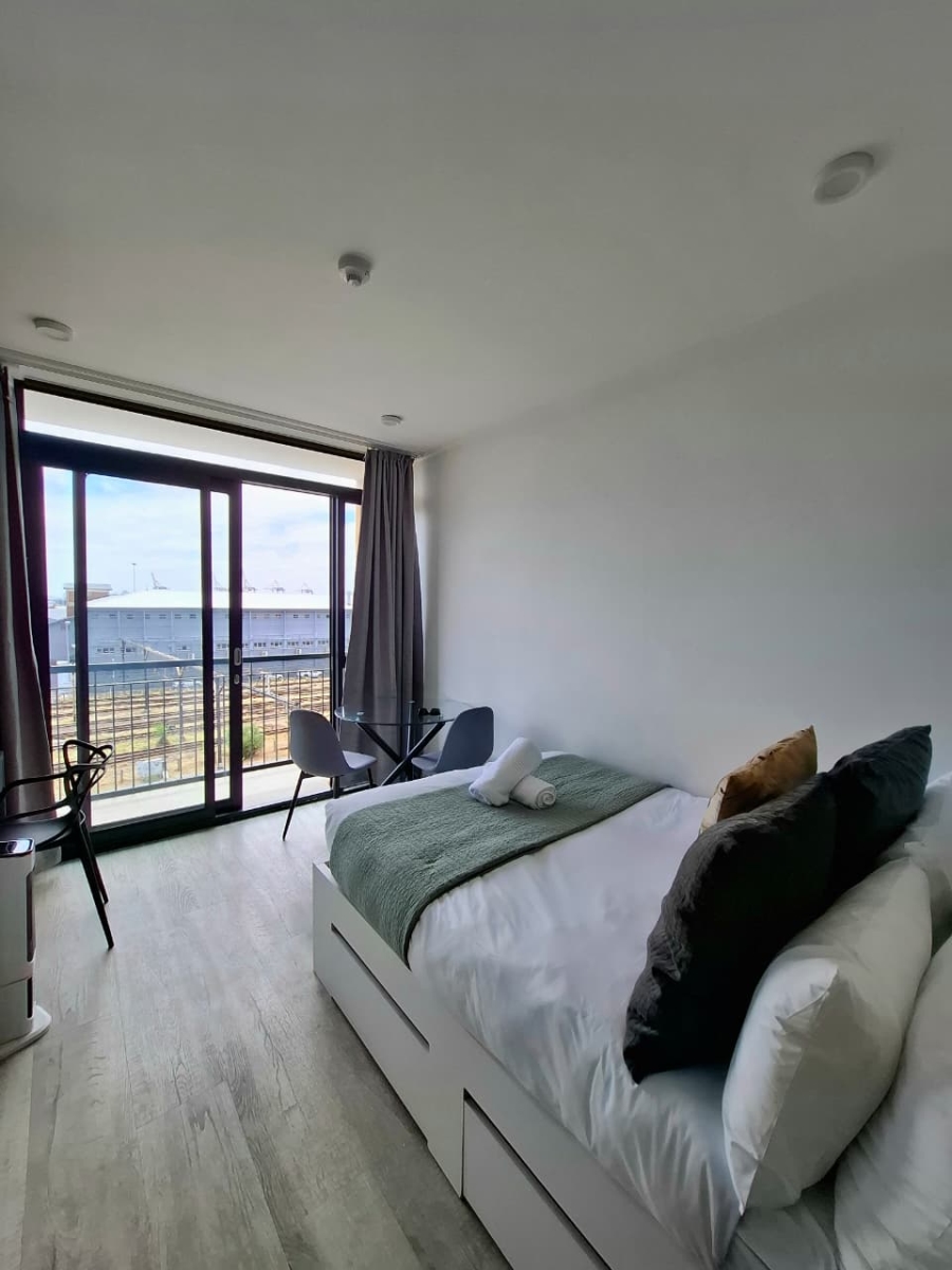 1 Bedroom Property for Sale in Woodstock Western Cape